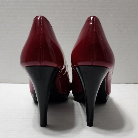 Bandolino Crepita Heels Peep Open Toe Heels - Red & Black Patent - Size 7 - Picture 4 of 7